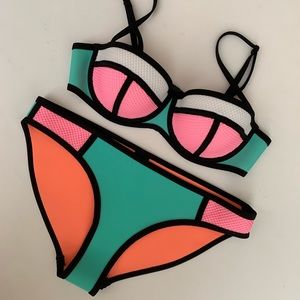 Triangl bikini